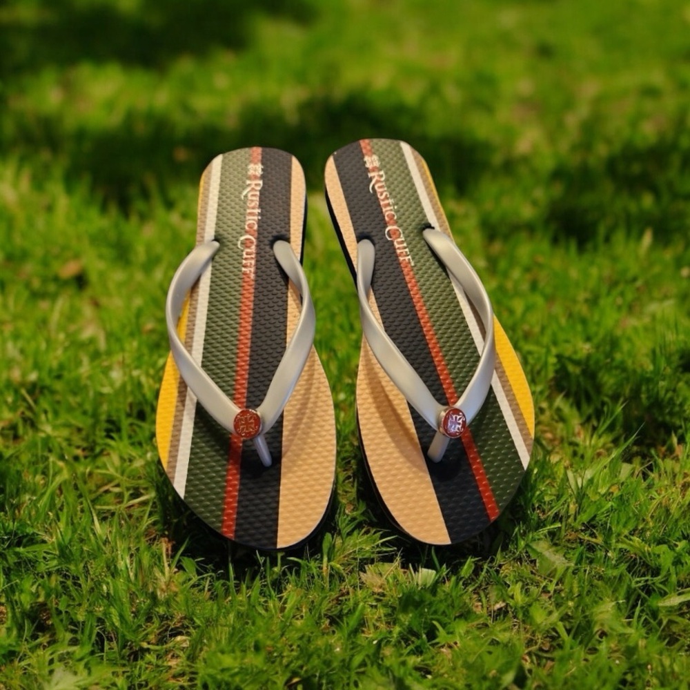 Rustic Cuff Multi Color Stripe Flip Flops w/travel bag NWOT